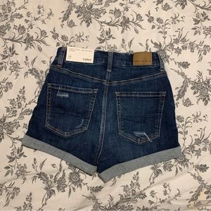 NWT 00 24w Curvy Hi-rise shortie